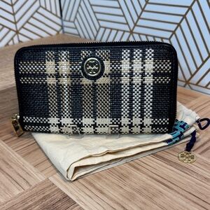 Tory Burch Black and Cream Woven  Wallet